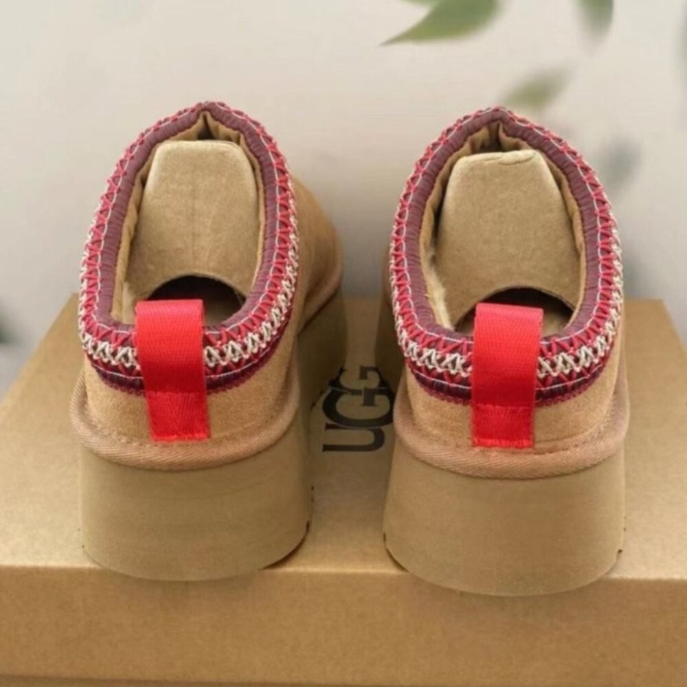 UGG Women's Tan and Red Platform Sandals🍞 - Picture 3 of 6
